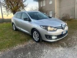 Usata 2014 Renault Mégane Tre volumi | 5400 € (Buon prezzo)