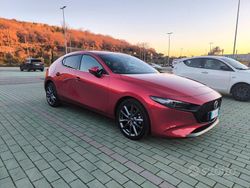 Rosso Usata 2021 Mazda 3 Exclusive Tre volumi | 21.000 €