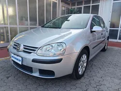 Argento Usata 2007 VW Golf V Comfortline Tre volumi | 5990 €