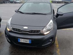 Usata 2013 Kia Rio City Tre volumi | 4000 € (Buon prezzo)