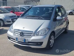 Usata 2010 Mercedes A160 Avantgarde Tre volumi | 3990 € (Buon prezzo)
