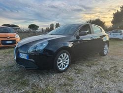 Nero Usata 2017 Alfa Romeo Giulietta Tre volumi | 10.900 € (Buon prezzo)