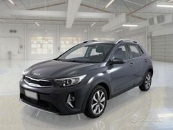 Grigio Usata 2022 Kia Stonic Style SUV | 12.800 € (Buon prezzo)