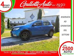Blu/azzurro Usata 2017 Dacia Sandero Stepway Due volumi | 5990 € (Ottimo prezzo)