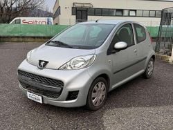 Argento Usata 2010 Peugeot 107 Allure Due volumi | 4890 € (Buon prezzo)