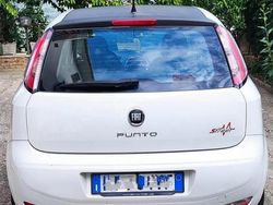 Bianco Usata 2014 Fiat Punto Street Due volumi | 4600 € (Buon prezzo)