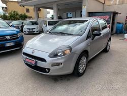 Grigio Usata 2015 Fiat Punto Lounge Tre volumi | 5999 € (Buon prezzo)