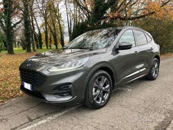 Grigio Usata 2022 Ford Kuga ST-Line SUV | 19.900 € (Buon prezzo)