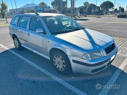 Usata 2005 Skoda Octavia Station wagon | 800 €