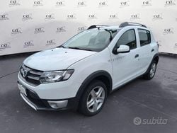 Bianco Usata 2016 Dacia Sandero Stepway Due volumi | 9500 € (Buon prezzo)