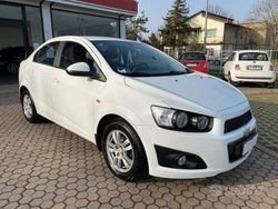 Bianco Usata 2014 Chevrolet Aveo Tre volumi | 4500 €