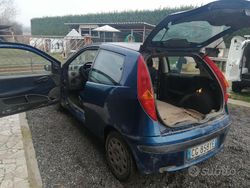 Blu Usata 2003 Fiat Punto Due volumi | 500 € (Super prezzo)