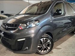 Grigio Usata 2022 Opel Zafira Life Edition Monovolume | 27.500 € (Super prezzo)