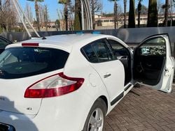 Bianco Usata 2010 Renault Mégane Tre volumi | 3500 € (Buon prezzo)