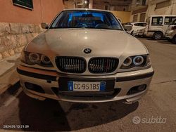Grigio Usata 2003 BMW 320 Tre volumi | 2500 € (Buon prezzo)