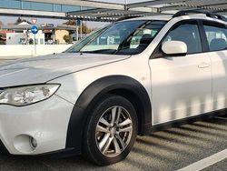 Bianco Usata 2012 Subaru Impreza Trend Tre volumi | 3999 € (Buon prezzo)