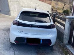 Bianco Usata 2019 Peugeot 208 Allure Due volumi | 12.000 € (Buon prezzo)