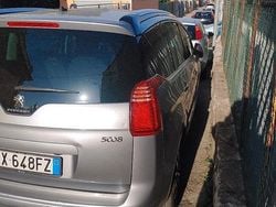 Grigio Usata 2014 Peugeot 5008 Monovolume | 4000 € (Ottimo prezzo)