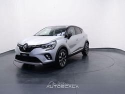 Grigio Usata 2024 Renault Captur Techno SUV | 18.890 € (Buon prezzo)