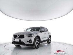 Grigio Usata 2025 Volvo XC40 Core SUV | 29.400 € (Ottimo prezzo)