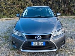 Grigio Usata 2014 Lexus CT200h Tre volumi | 8000 €