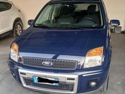 Blu Usata 2009 Ford Fusion Tre volumi | 1500 € (Ottimo prezzo)