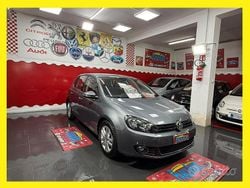 Grigio Usata 2011 VW Golf VI Highline Tre volumi | 4999 € (Buon prezzo)
