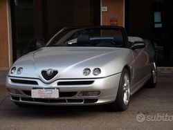 Argento Usata 2003 Alfa Romeo Spider Cabrio | 35.000 €