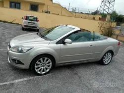 Argento Usata 2010 Ford Focus Cabriolet Cabrio | 4300 €