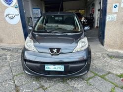 Grigio Usata 2006 Peugeot 107 Due volumi | 3999 € (Buon prezzo)
