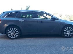 Grigio Usata 2011 Opel Insignia Station wagon | 7700 € (Buon prezzo)