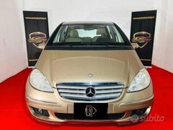 Usata 2005 Mercedes A180 Due volumi | 1399 € (Buon prezzo)