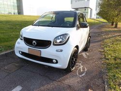 Bianco Usata 2015 Smart ForTwo Coupé Prime Due volumi | 12.800 € (Cara)