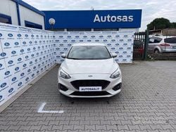 Bianco metallizzato Usata 2022 Ford Focus ST-Line Tre volumi | 18.390 € (Ottimo prezzo)
