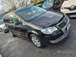 Nero Usata 2009 VW Touran Highline Monovolume | 5500 € (Buon prezzo)