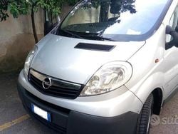 Grigio Usata 2007 Opel Vivaro Monovolume | 9000 € (Ottimo prezzo)