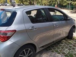 Grigio Usata 2017 Toyota Yaris Hybrid Active Due volumi | 8000 € (Buon prezzo)