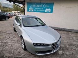 Grigio Usata 2009 Alfa Romeo 159 Progression Station wagon | 2499 € (Buon prezzo)