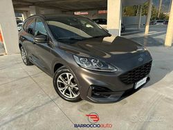 Grigio Usata 2022 Ford Kuga ST-Line SUV | 14.500 € (Ottimo prezzo)