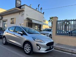 Argento Usata 2019 Ford Fiesta Business Edition Tre volumi | 9800 € (Buon prezzo)