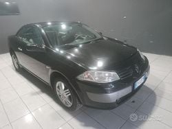 Nero Usata 2004 Renault Mégane Cabriolet Cabrio | 1900 €
