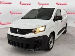 Bianco Usata 2020 Peugeot Partner S Monovolume | 12.500 € (Buon prezzo)