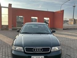 Verde Usata 1995 Audi A4 Tre volumi | 2500 €