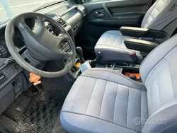 Blu/azzurro Usata 1999 Mitsubishi Pajero Top SUV | 6000 € (Buon prezzo)