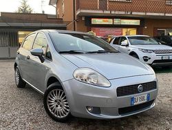 Grigio Usata 2007 Fiat Grande Punto Dynamic Due volumi | 2900 € (Buon prezzo)