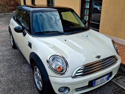 Bianco Usata 2007 Mini Cooper Due volumi | 3990 € (Buon prezzo)