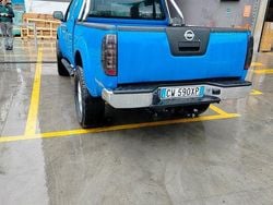 Blu Usata 2005 Nissan Navara Pick-up | 10.900 €