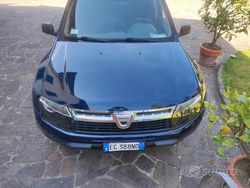 Blu Usata 2011 Dacia Duster Lauréate SUV | 6700 € (Buon prezzo)