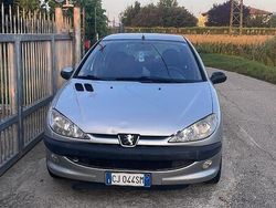 Grigio Usata 2000 Peugeot 206 Tre volumi | 1500 €