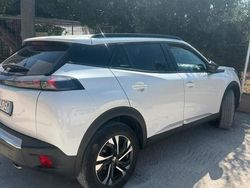 Bianco Usata 2021 Peugeot 2008 Allure SUV | 21.000 € (Molto cara)